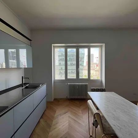 Apartment Skyline Three Milan
